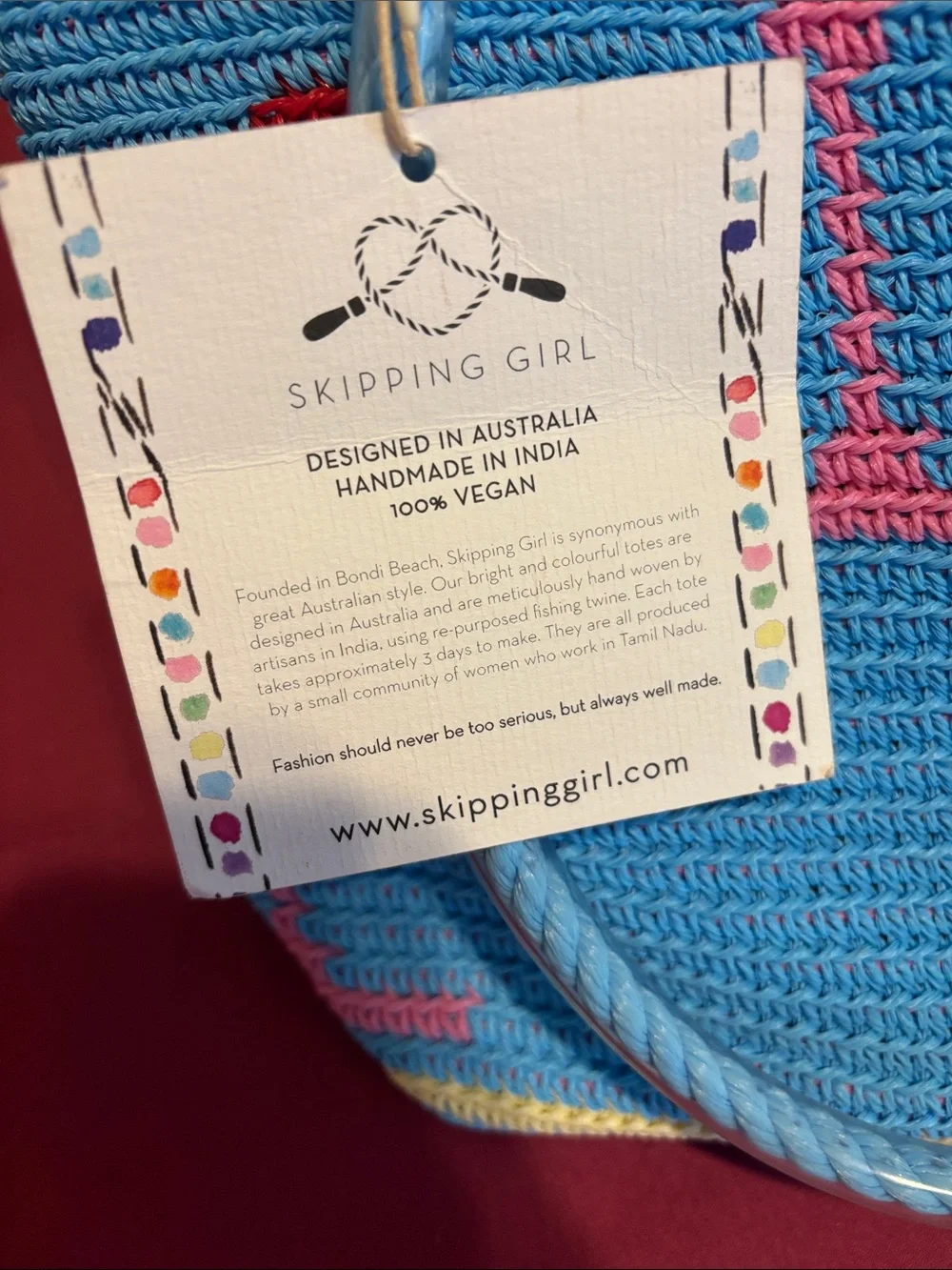 Skipping Girl bright blue